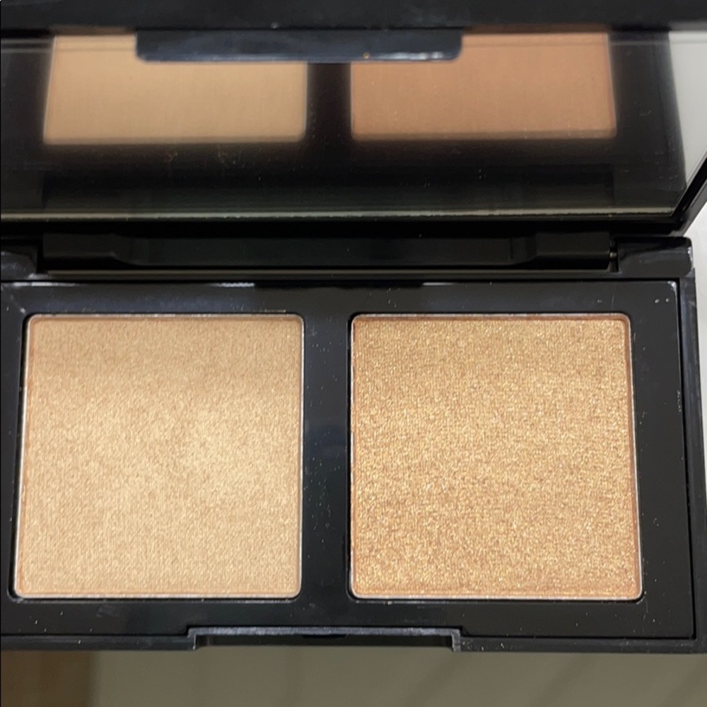 Laura Geller Hi Def Glow Illuminator Duo
